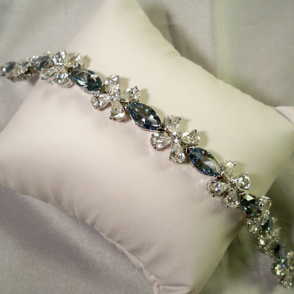 NEW GREEN* Cubic Zirconias Silver DESIGNER Bracelet